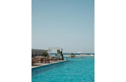 شاليه - 2 غرف نوم - 2 حمامات للبيع في دايركشن وايت - راس الحكمة - الساحل الشمالي