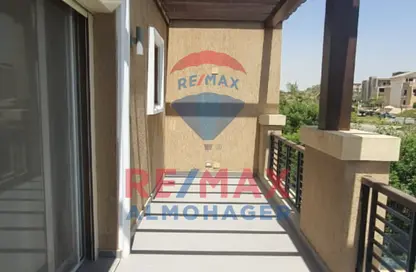 Villa - 6 Bedrooms - 3 Bathrooms for rent in New Giza - Cairo Alexandria Desert Road - 6 October City - Giza