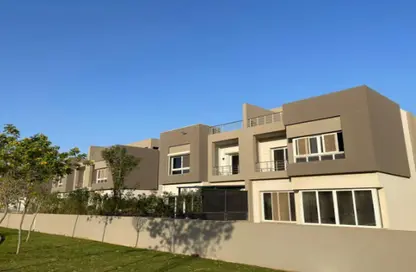 Townhouse - 4 Bedrooms - 5 Bathrooms for sale in Etapa - Sheikh Zayed Compounds - Sheikh Zayed City - Giza