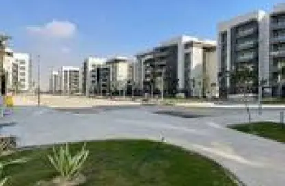 Apartment - 2 Bedrooms - 2 Bathrooms for sale in Madinaty - Cairo