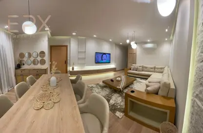 شقة - 3 غرف نوم - 2 حمامات للبيع في المنطقة السياحية الأولى - المنطقة السياحية - الحي المتميز - مدينة 6 أكتوبر - الجيزة