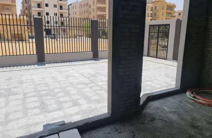 محل تجاري - استوديو - 1 حمام للبيع في منطقة خدمات البنفسج - البنفسج - مدينة القاهرة الجديدة - القاهرة