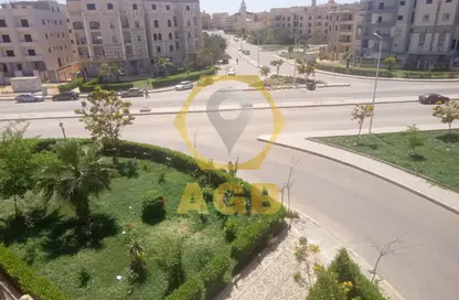 شقة - 3 غرف نوم - 3 حمامات للبيع في المجاورة الاولي - المنطقة الخامسة - مدينة الشروق - القاهرة