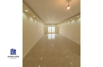 Apartment - 2 Bedrooms - 2 Bathrooms for rent in Al Khamayel city - Sheikh Zayed Compounds - Sheikh Zayed City - Giza