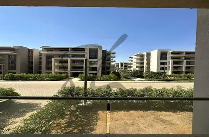 Apartment - 3 Bedrooms - 2 Bathrooms for sale in American University Housing District - 5th Settlement Compounds - The 5th Settlement - New Cairo City - Cairo