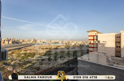 شقة - 2 غرف نوم - 1 حمام للبيع في شارع مدرسة الريادة - سموحة - حي شرق - الاسكندرية
