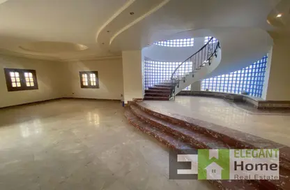 Villa for sale in Area B - Ganoob El Acadimia - New Cairo City - Cairo