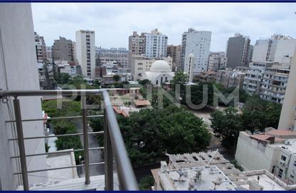 Apartment - 3 Bedrooms - 2 Bathrooms for sale in Kafr Abdo St. - Kafr Abdo - Roushdy - Hay Sharq - Alexandria