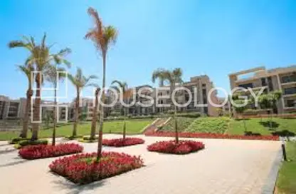 Apartment - 3 Bedrooms - 2 Bathrooms for sale in Moon Residences - Fifth Square - The 5th Settlement - New Cairo City - Cairo