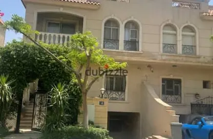 فيلا - 5 غرف نوم - 5 حمامات للبيع في فالينو - المستثمرين الشمالية - مدينة القاهرة الجديدة - القاهرة