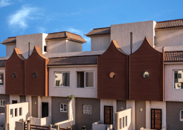 Townhouse - 4 bedrooms - 4 bathrooms for للبيع in Rock Ville Road - 5th District - Obour City - Qalyubia