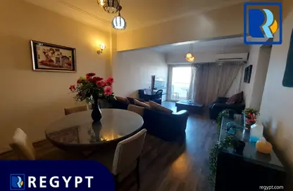 شقة - 2 غرف نوم - 1 حمام للايجار في شارع حسن عاصم - الزمالك - القاهرة