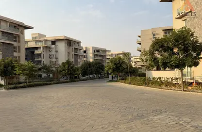 Apartment - 3 Bedrooms - 3 Bathrooms for sale in Mountain View iCity - 5th Settlement Compounds - The 5th Settlement - New Cairo City - Cairo