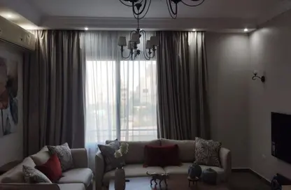 شقة - 2 غرف نوم - 2 حمامات للايجار في فيلدج جيت - المستثمرين الجنوبية - مدينة القاهرة الجديدة - القاهرة شقة - 2 غرف نوم - 2 حمامات للايجار في فيلدج جيت - المستثمرين الجنوبية - مدينة القاهرة الجديدة - القاهرة