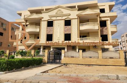 Apartment - 3 Bedrooms - 3 Bathrooms for sale in Al Nakheel - El Shorouk Compounds - Shorouk City - Cairo