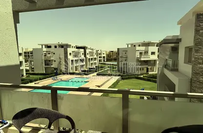 Chalet - 2 Bedrooms - 2 Bathrooms for sale in Aroma Beach - Al Ain Al Sokhna - Suez