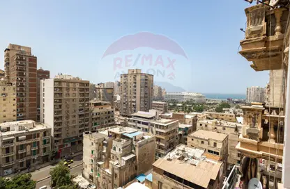 شقة - 3 غرف نوم - 2 حمامات للبيع في شارع ابن ماجد - سيدي جابر - حي شرق - الاسكندرية