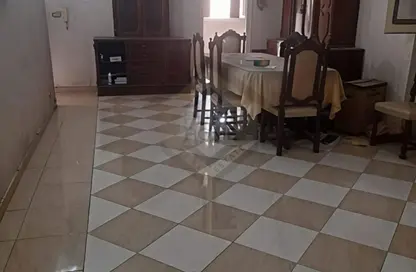 شقة - 3 غرف نوم - 2 حمامات للبيع في شارع ابو قير - جليم - حي شرق - الاسكندرية