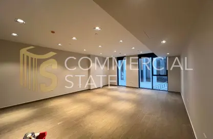 Office Space - Studio - 1 Bathroom for rent in Hyde Park Business District Mall - South Teseen St. - The 5th Settlement - New Cairo City - Cairo