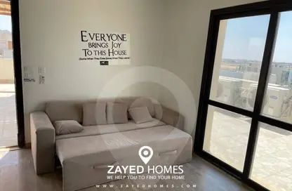 (بنتهاوس  (روف - 1 حمام للايجار في ذا كورت ياردز - كمبوندات الشيخ زايد - الشيخ زايد - الجيزة