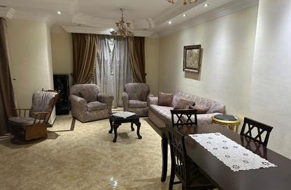 Apartment - 3 Bedrooms - 1 Bathroom for sale in Street17 - District 3 - The 5th Settlement - New Cairo City - Cairo