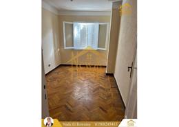 Apartment - 4 bedrooms for للايجار in Aisha Fahmy St. - Saba Basha - Hay Sharq - Alexandria