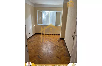 Apartment - 4 Bedrooms - 2 Bathrooms for rent in Aisha Fahmy St. - Saba Basha - Hay Sharq - Alexandria