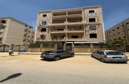 Apartment - 2 Bedrooms - 1 Bathroom for sale in 2nd Neighborhood - 2nd District West - Shorouk City - Cairo