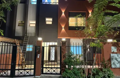 Townhouse - 4 Bedrooms - 4 Bathrooms for sale in Continental Residence - Sheikh Zayed Compounds - Sheikh Zayed City - Giza