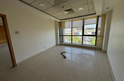 مساحات مكتبية - استوديو - 2 حمامات للايجار في شارع مجمع البنوك - شارع التسعين الجنوبي - التجمع الخامس - مدينة القاهرة الجديدة - القاهرة