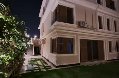 شقة - 3 غرف نوم - 3 حمامات للايجار في توب فيو - امتداد المستثمرين الشمالية - مدينة القاهرة الجديدة - القاهرة