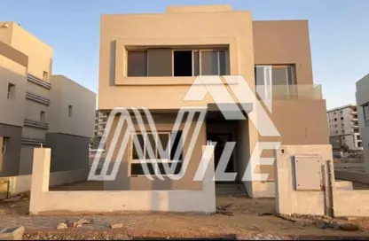 Villa - 5 Bedrooms - 5 Bathrooms for sale in Hyde Park - 5th Settlement Compounds - The 5th Settlement - New Cairo City - Cairo
