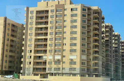Apartment - 3 Bedrooms - 2 Bathrooms for sale in Tijan - Zahraa El Maadi - Hay El Maadi - Cairo