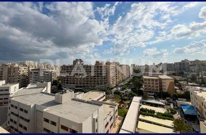 Apartment - 3 Bedrooms - 2 Bathrooms for sale in Mohamed Fawzy Moaz St. - Smouha - Hay Sharq - Alexandria