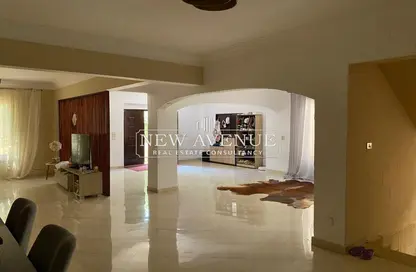 Villa - 4 Bedrooms - 6 Bathrooms for sale in Shorouk City - Cairo