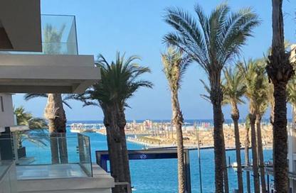 Chalet - 4 Bedrooms - 3 Bathrooms for rent in Marassi - Sidi Abdel Rahman - North Coast