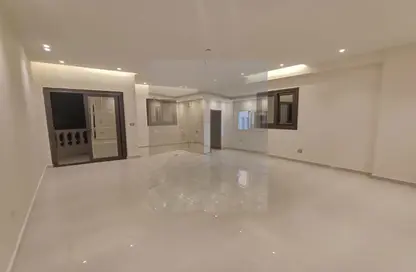 شقة - 3 غرف نوم - 3 حمامات للايجار في البنفسج 3 - البنفسج - مدينة القاهرة الجديدة - القاهرة