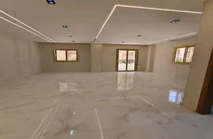 Apartment - 3 Bedrooms - 2 Bathrooms for sale in 3rd District - 6 October City - Giza