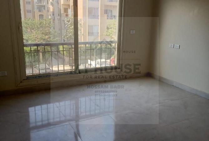 8100477 - Property Image 3