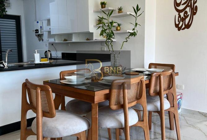 8411721 - Property Image 2