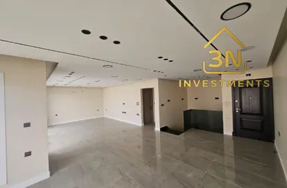 Duplex - 3 Bedrooms - 4 Bathrooms for rent in Garden Residence - Hyde Park - New Cairo City - Cairo