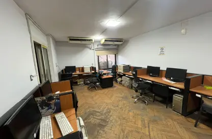 دوبلكس - 8 غرف نوم - 4 حمامات للبيع في شارع لبنان - المهندسين - الجيزة