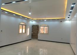 شقة - 3 غرف نوم - 3 حمامات for للبيع in شارع دكتور سميرة موسي - الحي الخامس - مدينة العبور - القليوبية