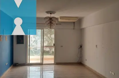 شقة - 3 غرف نوم - 2 حمامات للايجار في حدائق المهندسين - الحي الرابع - الشيخ زايد - الجيزة
