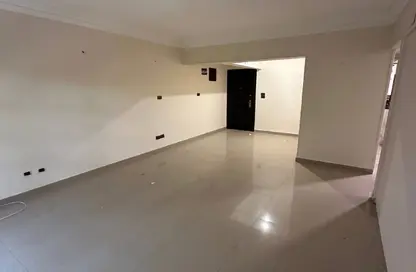 شقة - 3 غرف نوم - 2 حمامات للايجار في شارع 233 - دجلة - حي المعادي - القاهرة