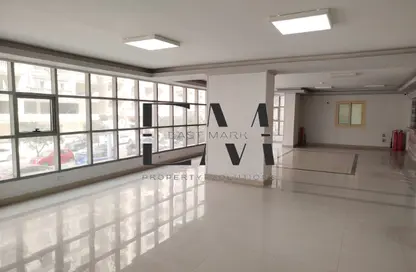 Duplex - 7+ Bedrooms - 4 Bathrooms for sale in Moez Al Dawla St. - 6th Zone - Nasr City - Cairo