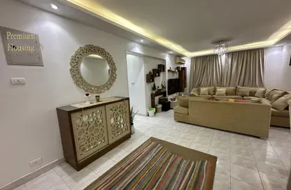 شقة - 2 غرف نوم - 2 حمامات للايجار في شارع لبنان - المهندسين - الجيزة