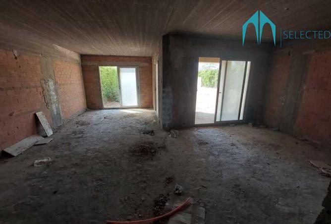 8037773 - Property Image 2