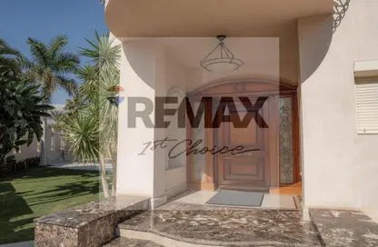 فيلا - 6 غرف نوم - 6 حمامات للبيع في النخيل - كمبوندات الشروق - مدينة الشروق - القاهرة