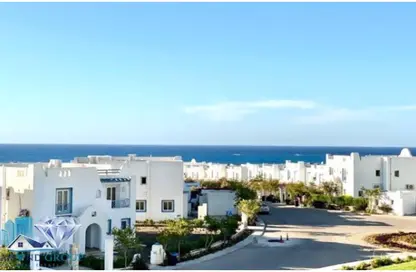 Chalet - 3 Bedrooms - 2 Bathrooms for sale in Mountain View - Ras Al Hekma - North Coast